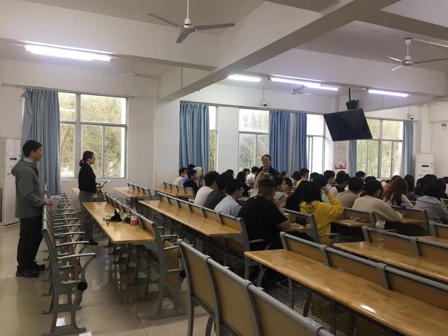 我院开展2024年春季学期第一周教学检查