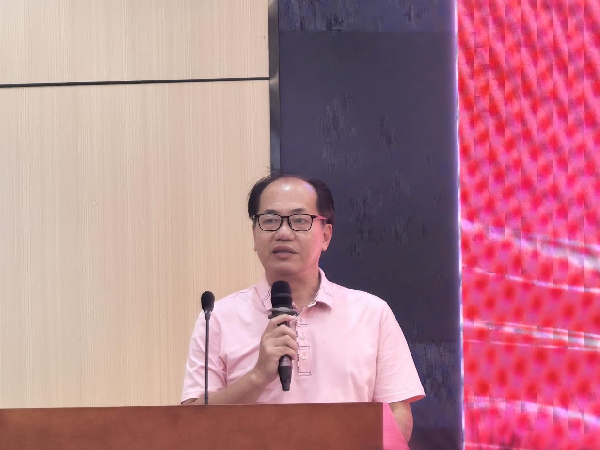 我院2024级新生晚会暨优秀学生表彰大会      