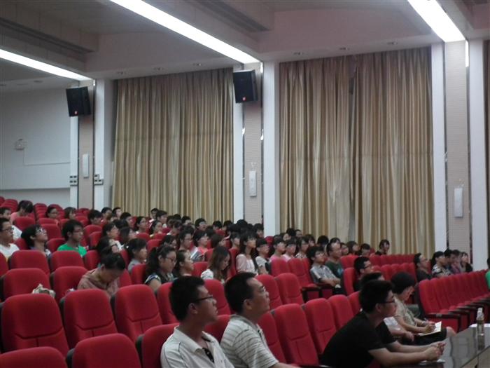 国家教育部电子商务教学指导委员会副主任李琪教授来访我院
